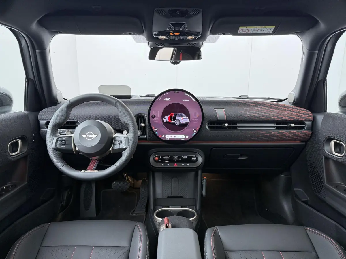 Cooper C John Cooper Works | Pakket-XL | Stuur- stoelverwarming | Panoramadak | 360 graden camera | Head-Up | Elektrische stoelen |