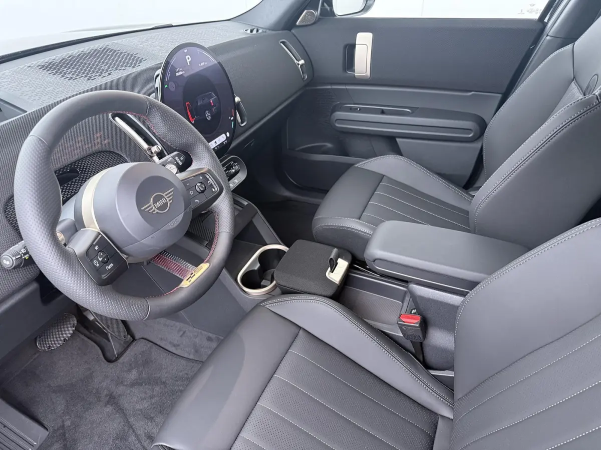 C John Cooper Works | Pakket L | Stoel- stuurverwarming | Panoramadak | Head-Up | Harman Kardon |