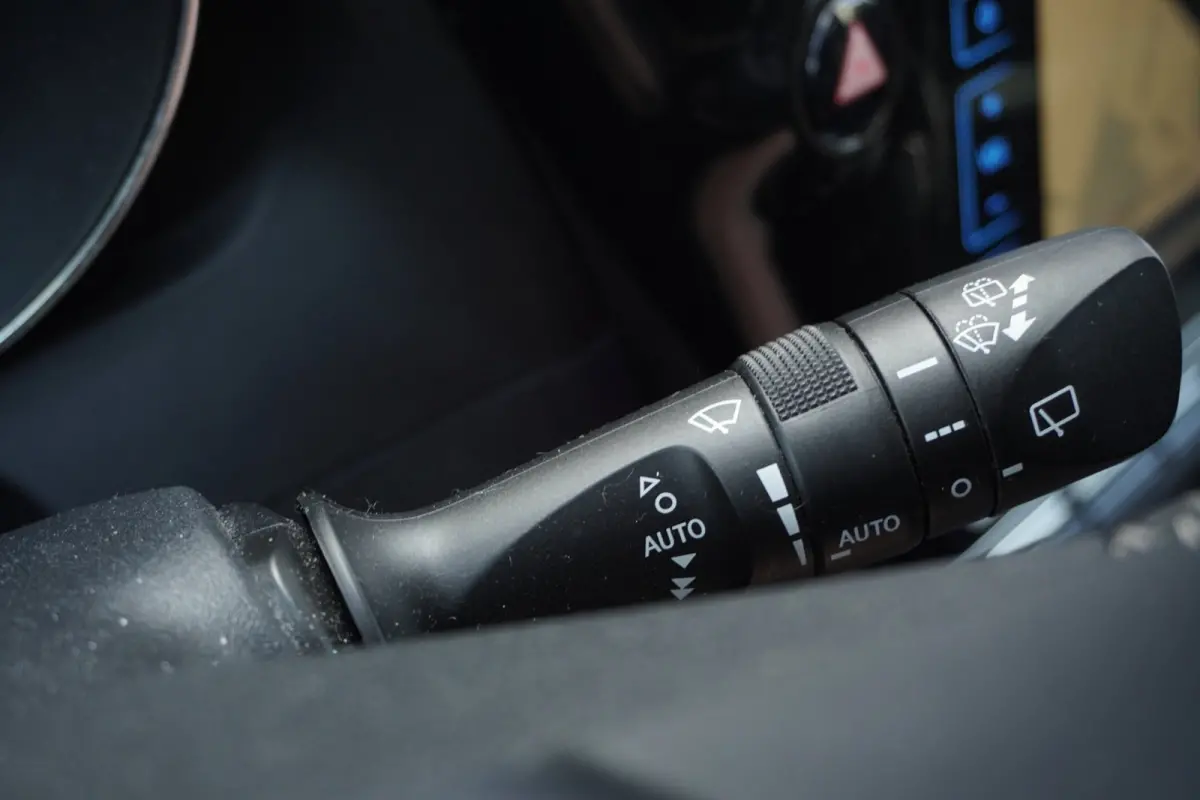 1.8 Hybrid Lease Pro + Led+navigatie+camera+17"Lmv = COMPLEET DEALER ONDH !!