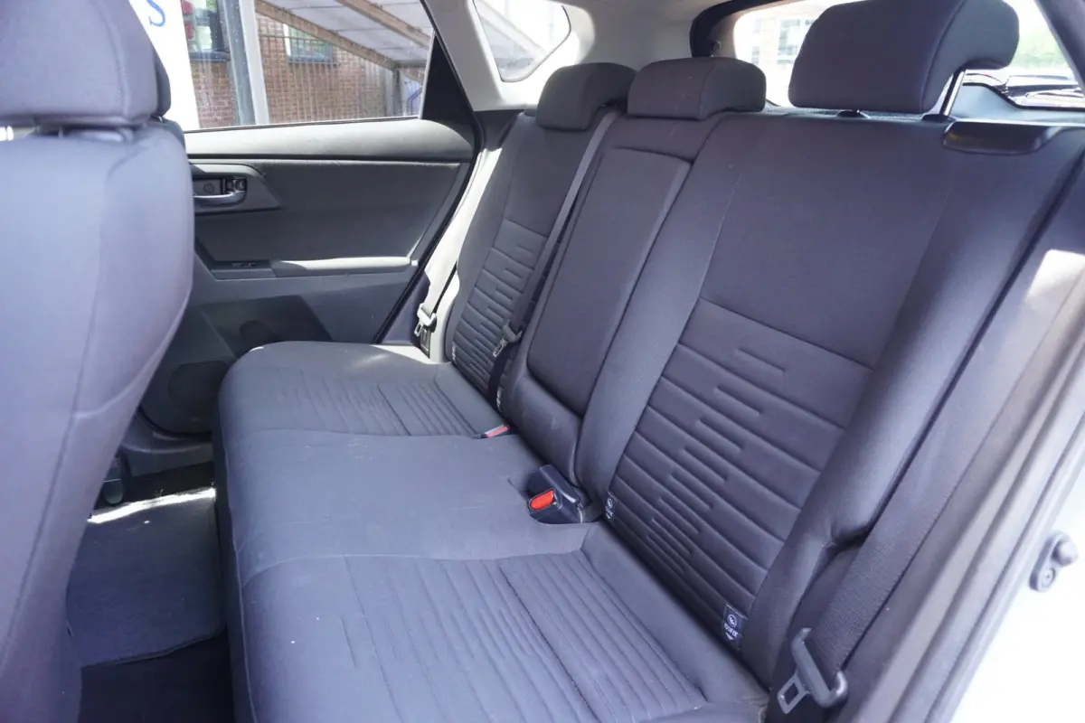 1.8 Hybrid Lease Pro + Led+navigatie+camera+17"Lmv = COMPLEET DEALER ONDH !!