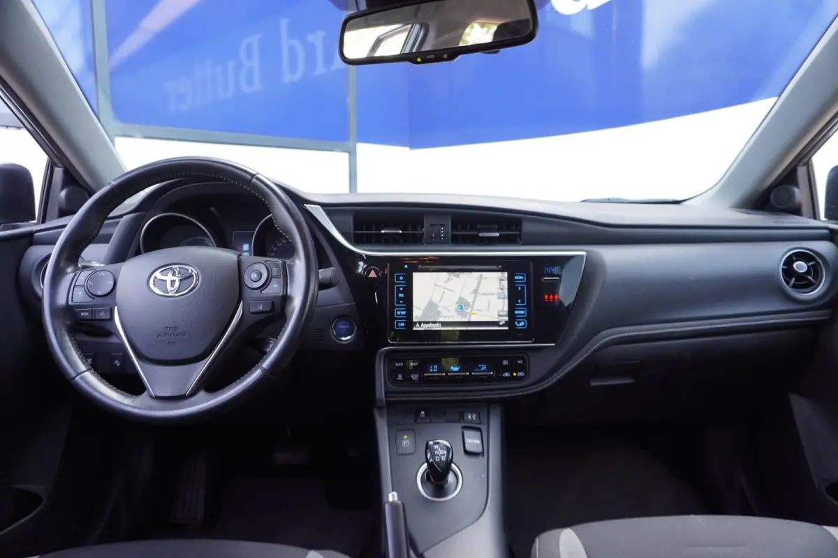1.8 Hybrid Lease Pro + Led+navigatie+camera+17"Lmv = COMPLEET DEALER ONDH !!