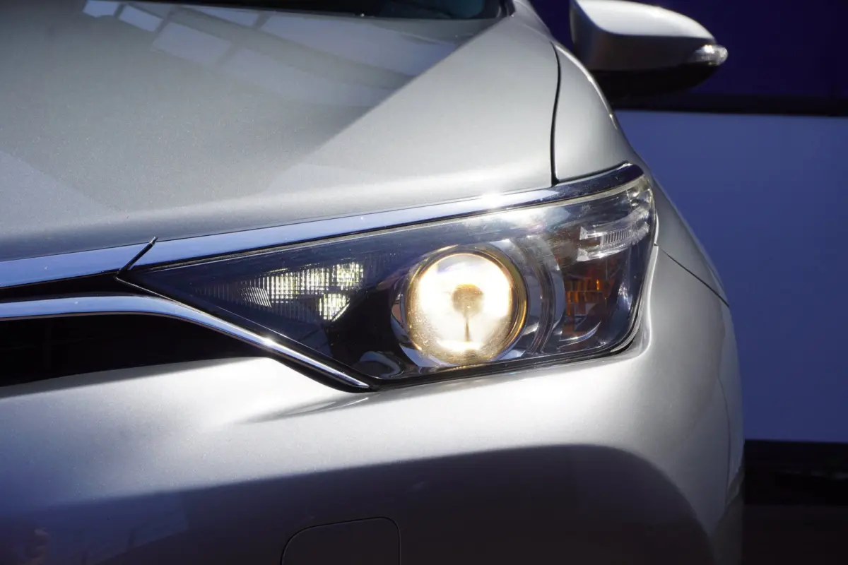 1.8 Hybrid Lease Pro + Led+navigatie+camera+17"Lmv = COMPLEET DEALER ONDH !!