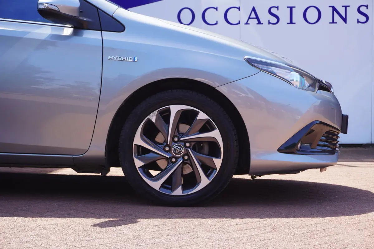 1.8 Hybrid Lease Pro + Led+navigatie+camera+17"Lmv = COMPLEET DEALER ONDH !!
