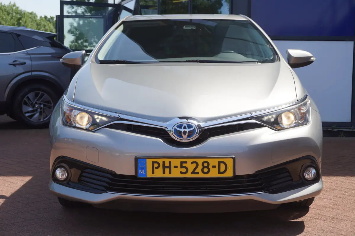 1.8 Hybrid Lease Pro + Led+navigatie+camera+17"Lmv = COMPLEET DEALER ONDH !!