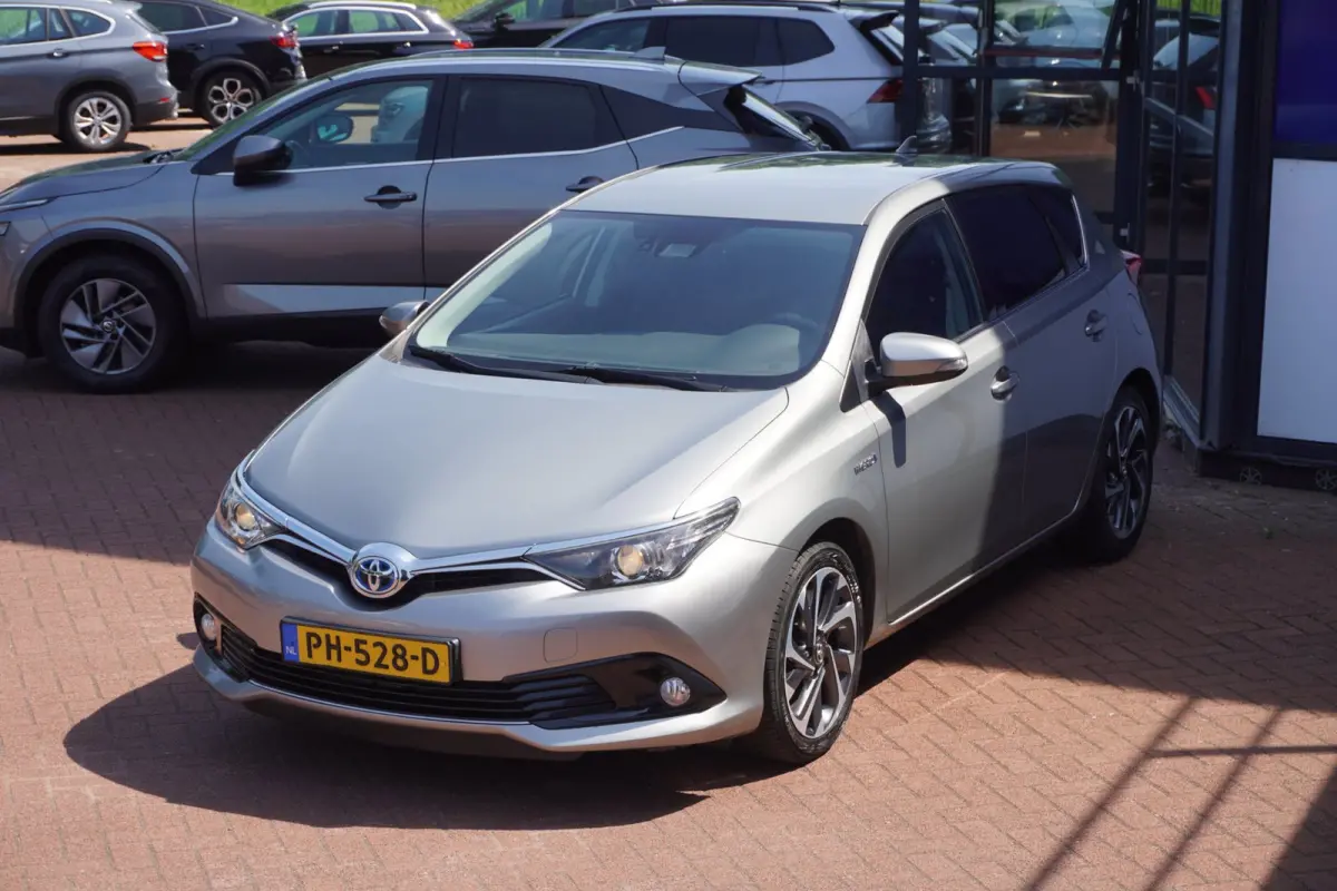 1.8 Hybrid Lease Pro + Led+navigatie+camera+17"Lmv = COMPLEET DEALER ONDH !!