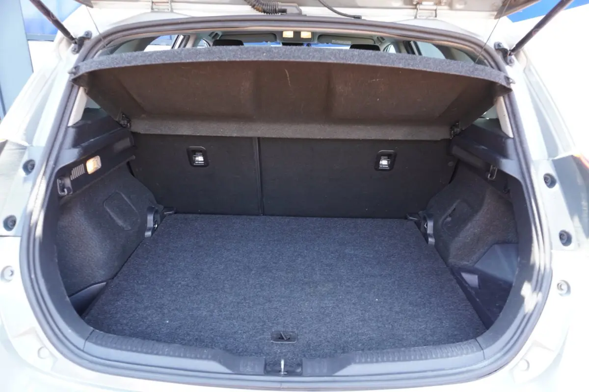 1.8 Hybrid Lease Pro + Led+navigatie+camera+17"Lmv = COMPLEET DEALER ONDH !!