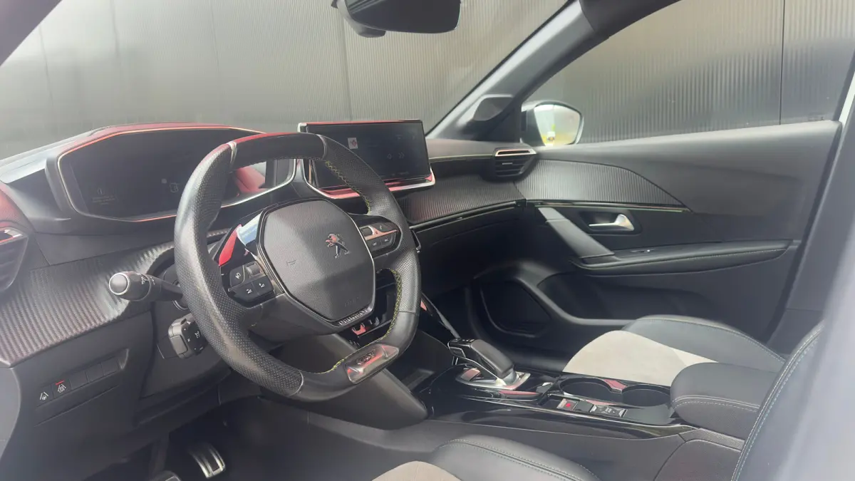 EV GT 350 50 kWh | 3-fase | Pano | Camera | Adap Cruise | Navi | Climate Control | Achteruitrijcamera | Airco (automatisch) | Apple Carplay/Android Auto|telefoonintegratie premium
