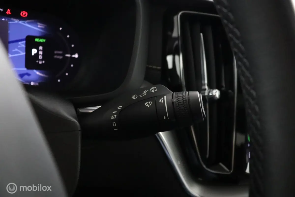 2.0 T8 Plug-in hybrid AWD R-Design | Luchtvering | Adaptive Cruise | Trekhaak | Bowers & Wilkins | SOH 94.97% | Head Up | Standkachel