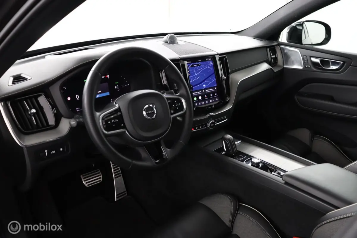 2.0 T8 Plug-in hybrid AWD R-Design | Luchtvering | Adaptive Cruise | Trekhaak | Bowers & Wilkins | SOH 94.97% | Head Up | Standkachel