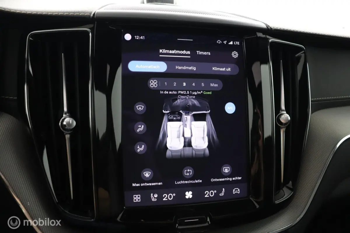 2.0 T8 Plug-in hybrid AWD R-Design | Luchtvering | Adaptive Cruise | Trekhaak | Bowers & Wilkins | SOH 94.97% | Head Up | Standkachel