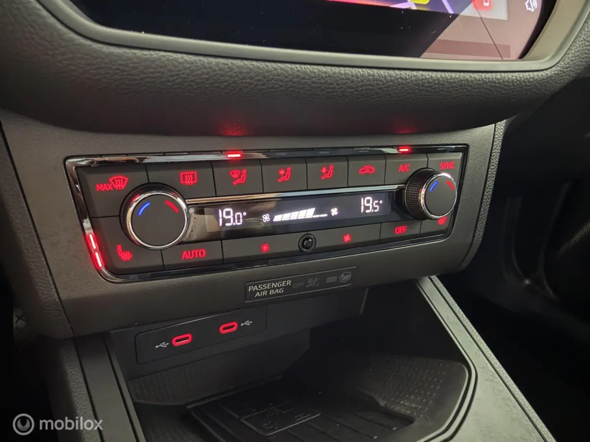 1.0 TSI FR Business Intense Plus, Navi|Led|Carplay|Leder/alcantara|1e Eig.|Org. NL|18"
