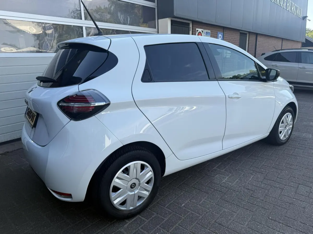 R110 Life 52 kWh KOOPACCU SOH 90% KEYLESS/CARPLAY *ALL-IN PRIJS*