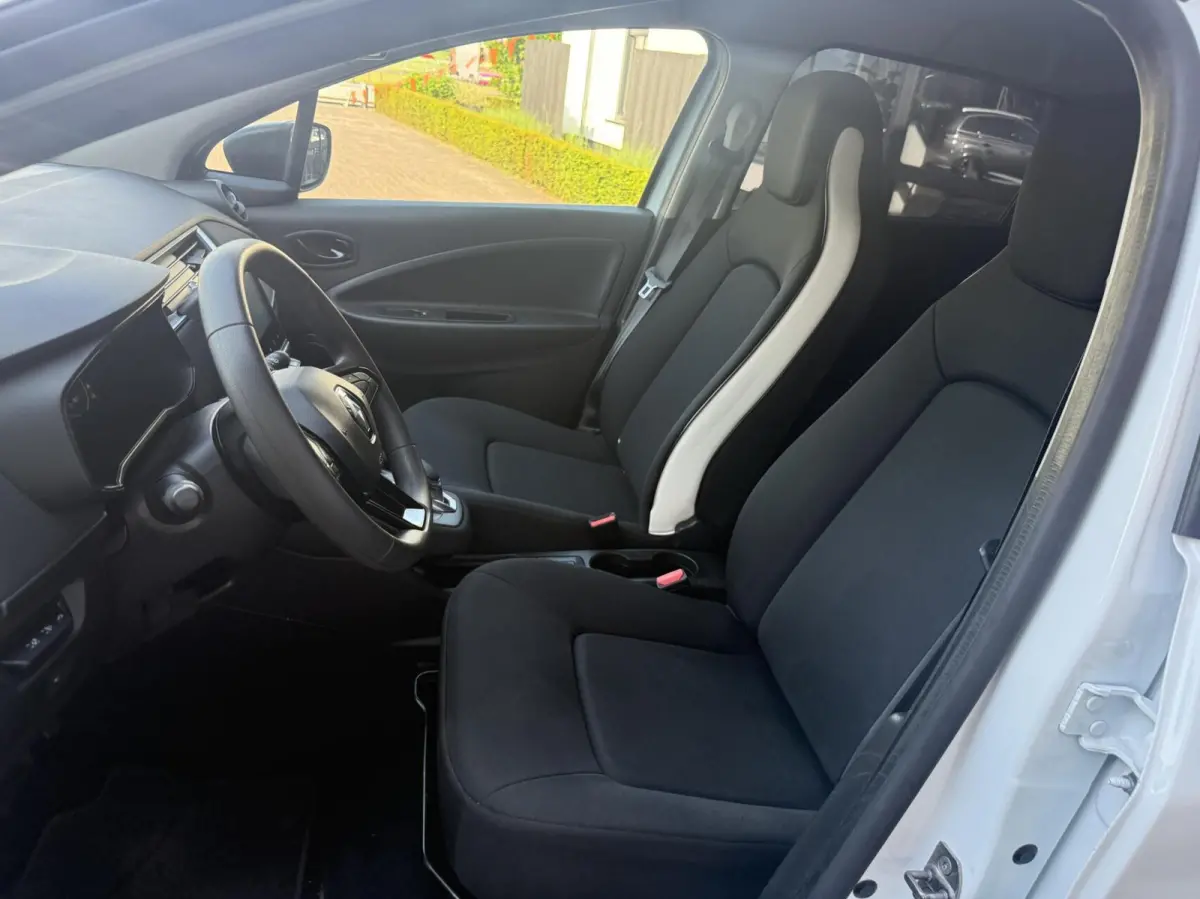 R110 Life 52 kWh KOOPACCU SOH 90% KEYLESS/CARPLAY *ALL-IN PRIJS*