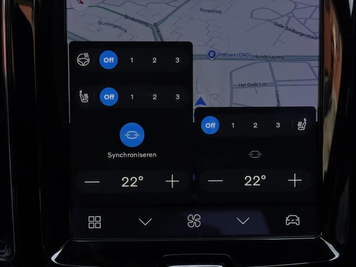 T6 Plug-in hybrid AWD Plus Dark | Longe Range | 21 inch | Panoramadak | Adaptieve Cruise Control | Standkachel | Elektrisch verstelbare stoelen | Stoel-/ stuurverwarming | Google OS