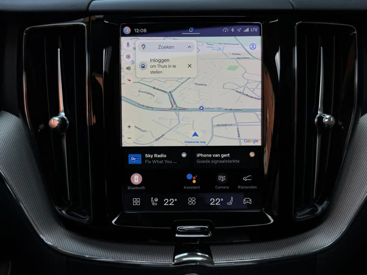 T6 Plug-in hybrid AWD Plus Dark | Longe Range | 21 inch | Panoramadak | Adaptieve Cruise Control | Standkachel | Elektrisch verstelbare stoelen | Stoel-/ stuurverwarming | Google OS