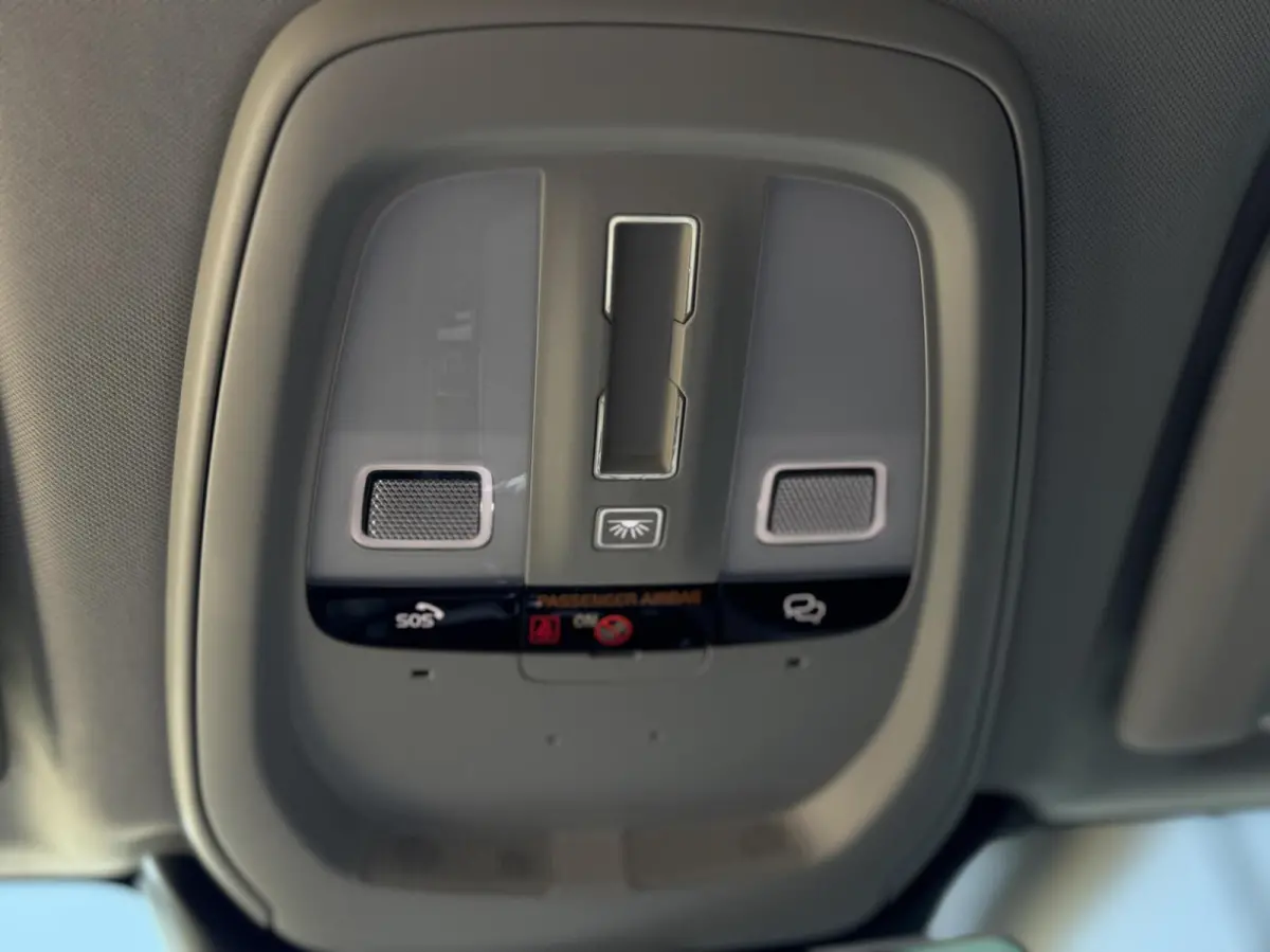 T6 Plug-in hybrid AWD Plus Dark | Longe Range | 21 inch | Panoramadak | Adaptieve Cruise Control | Standkachel | Elektrisch verstelbare stoelen | Stoel-/ stuurverwarming | Google OS