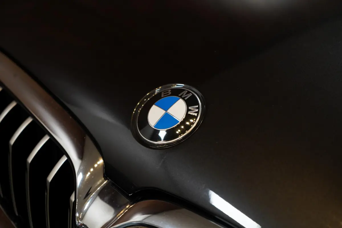 530i M-Sport M Sport|Pano|Leder|HUD|Dealer onderhouden