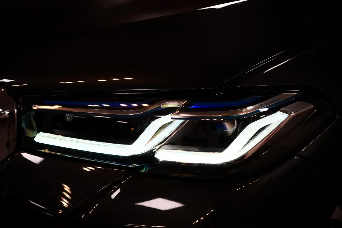 530i M-Sport M Sport|Pano|Leder|HUD|Dealer onderhouden