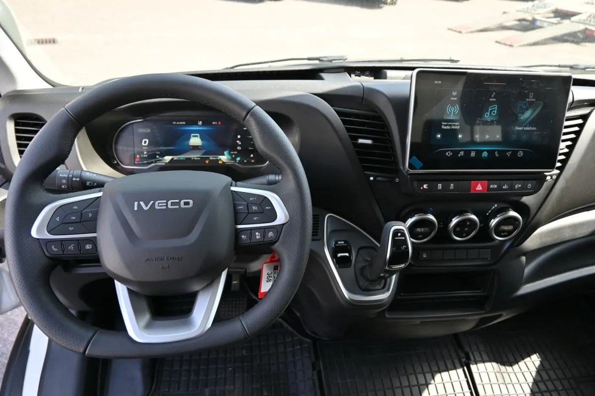 35S18 3.0 180 pk Hi-Matic Open laadbak ACC, Geveerde stoel, Apple Carplay/Android Auto