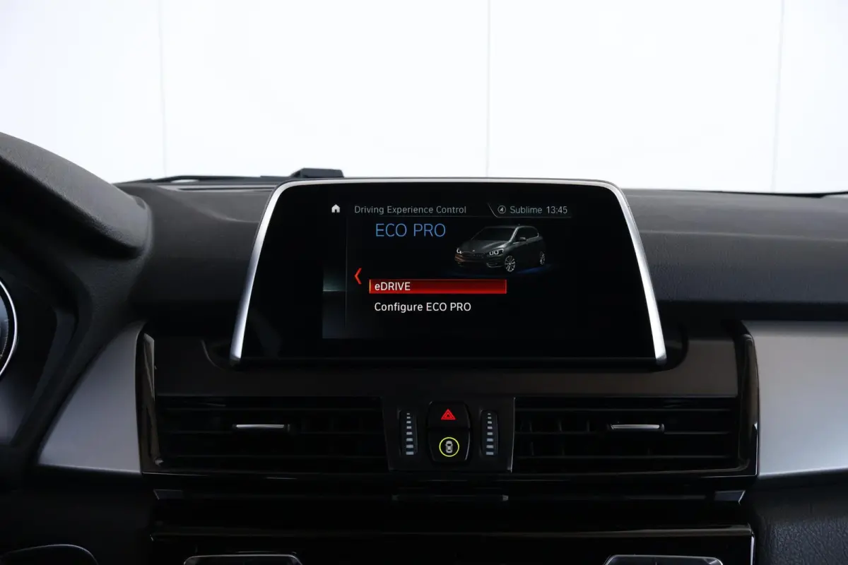 225xe iPerformance Executive | SoH 85% | Climate Control | PDC | Navi | Elektrische Achterklep |