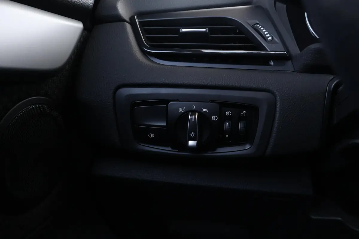 225xe iPerformance Executive | SoH 85% | Climate Control | PDC | Navi | Elektrische Achterklep |