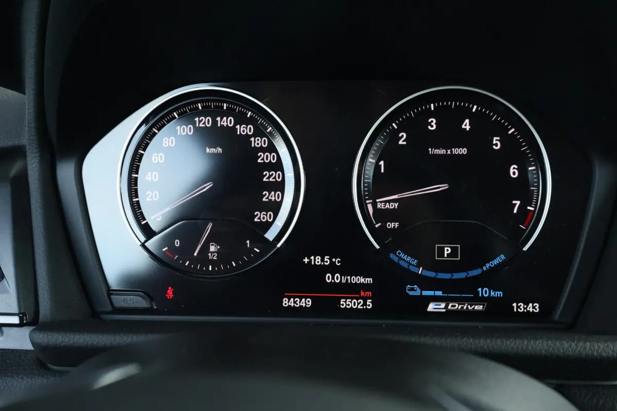 225xe iPerformance Executive | SoH 85% | Climate Control | PDC | Navi | Elektrische Achterklep |