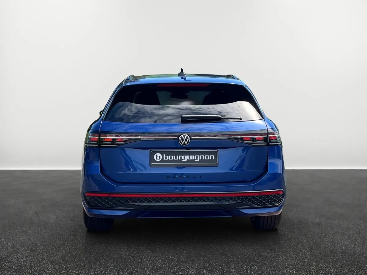 1.5 eHybrid R-Line | Pano | Trekhaak | 5J fabrieksgarantie | Winterpakket | 272Pk |