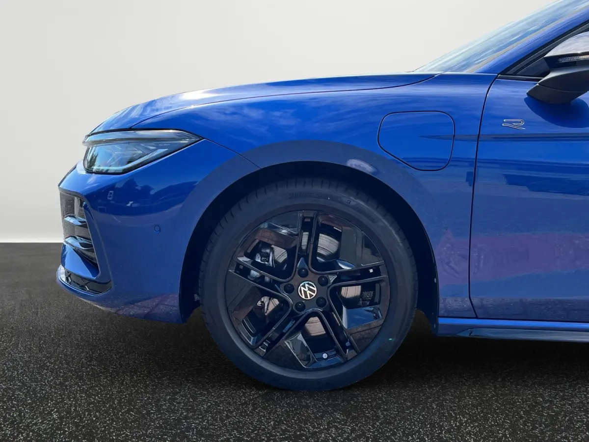 1.5 eHybrid R-Line | Pano | Trekhaak | 5J fabrieksgarantie | Winterpakket | 272Pk |