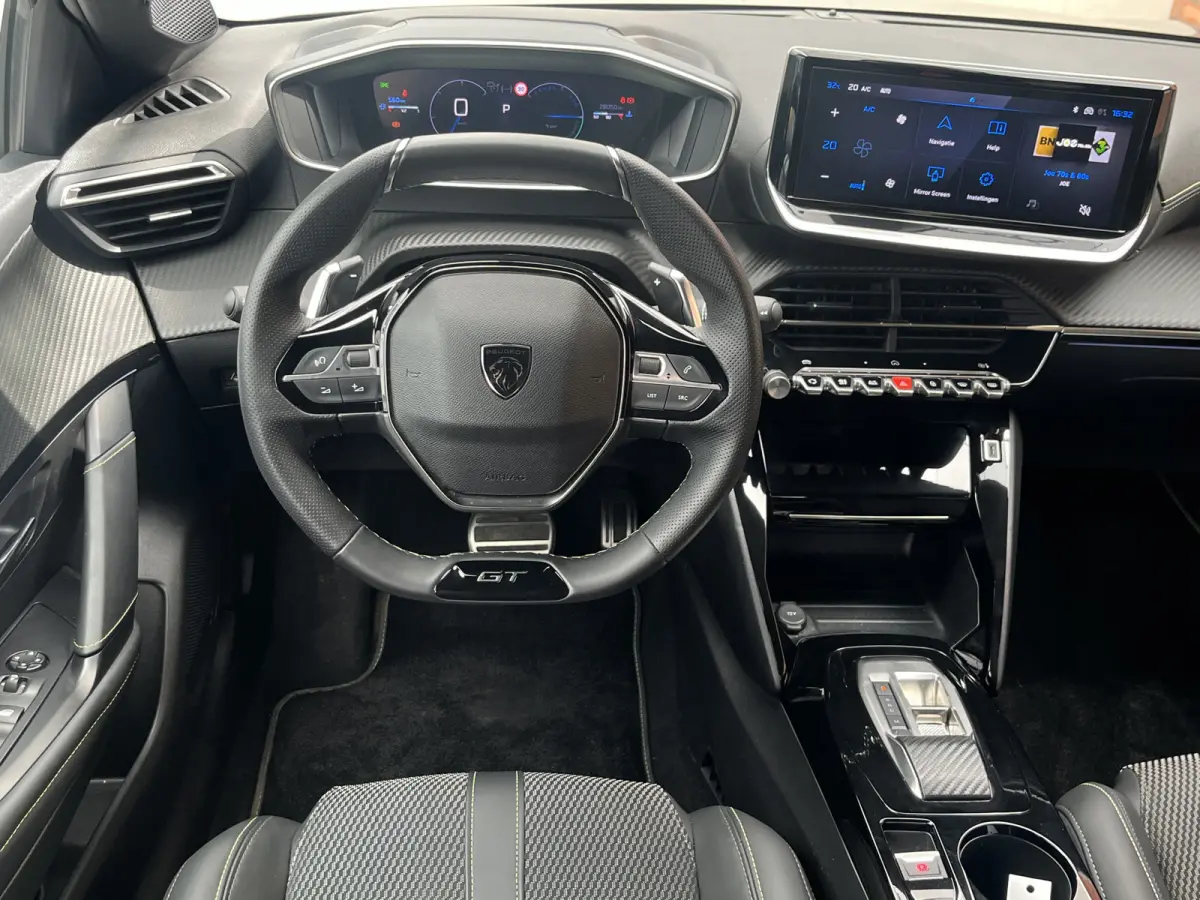 Hybrid 145 e-DCS6 GT | Keyless | Camera voor + achter | Carplay/Android Auto | Adaptive Cruise Control |
