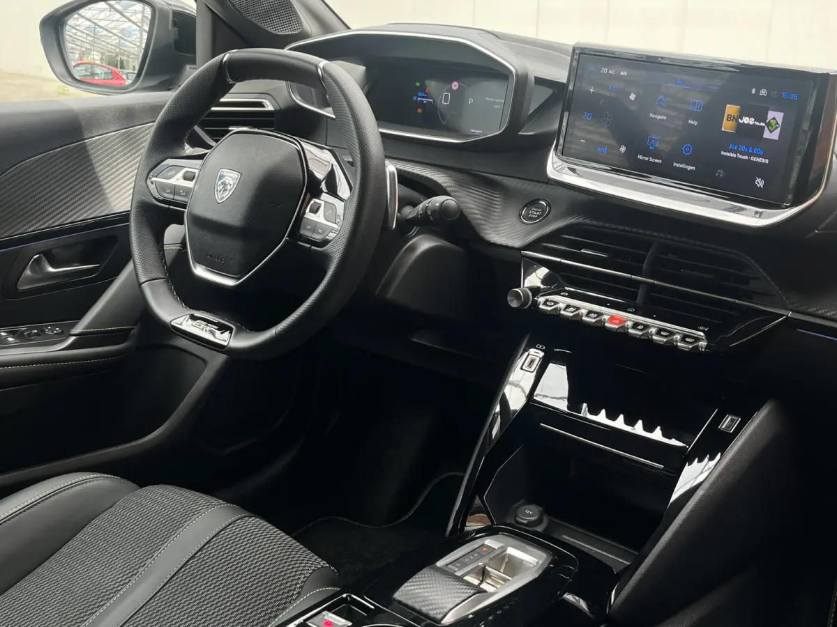 Hybrid 145 e-DCS6 GT | Keyless | Camera voor + achter | Carplay/Android Auto | Adaptive Cruise Control |