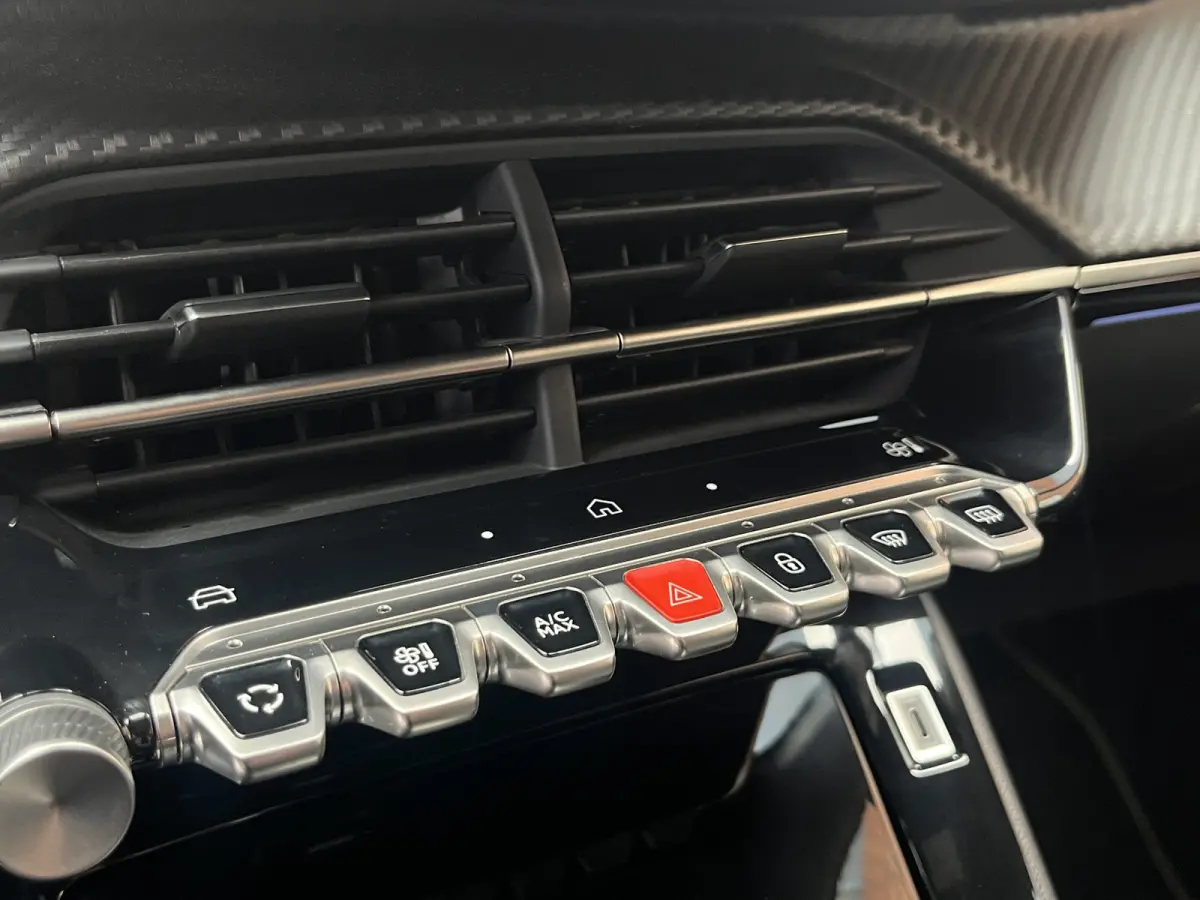 Hybrid 145 e-DCS6 GT | Keyless | Camera voor + achter | Carplay/Android Auto | Adaptive Cruise Control |