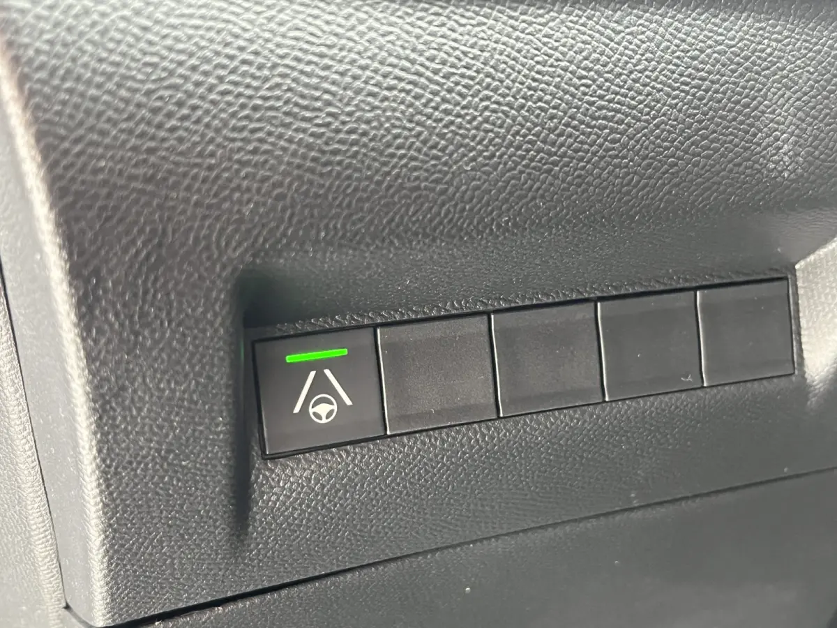Hybrid 145 e-DCS6 GT | Keyless | Camera voor + achter | Carplay/Android Auto | Adaptive Cruise Control |