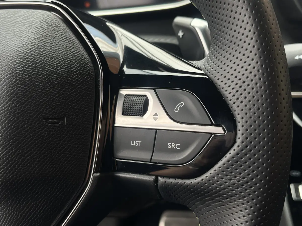 Hybrid 145 e-DCS6 GT | Keyless | Camera voor + achter | Carplay/Android Auto | Adaptive Cruise Control |