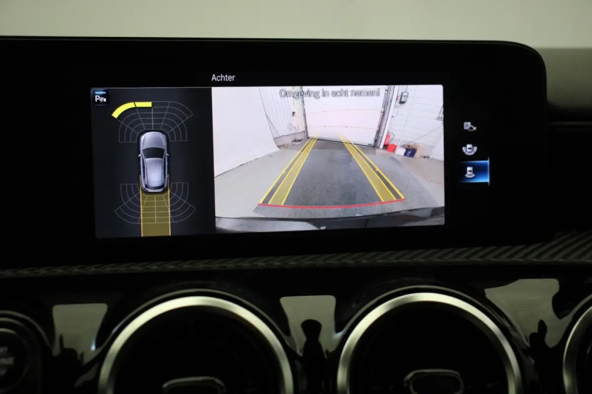 180 Business Solution - Navi, Cruise, Camera, Half Leer, stoelverw.