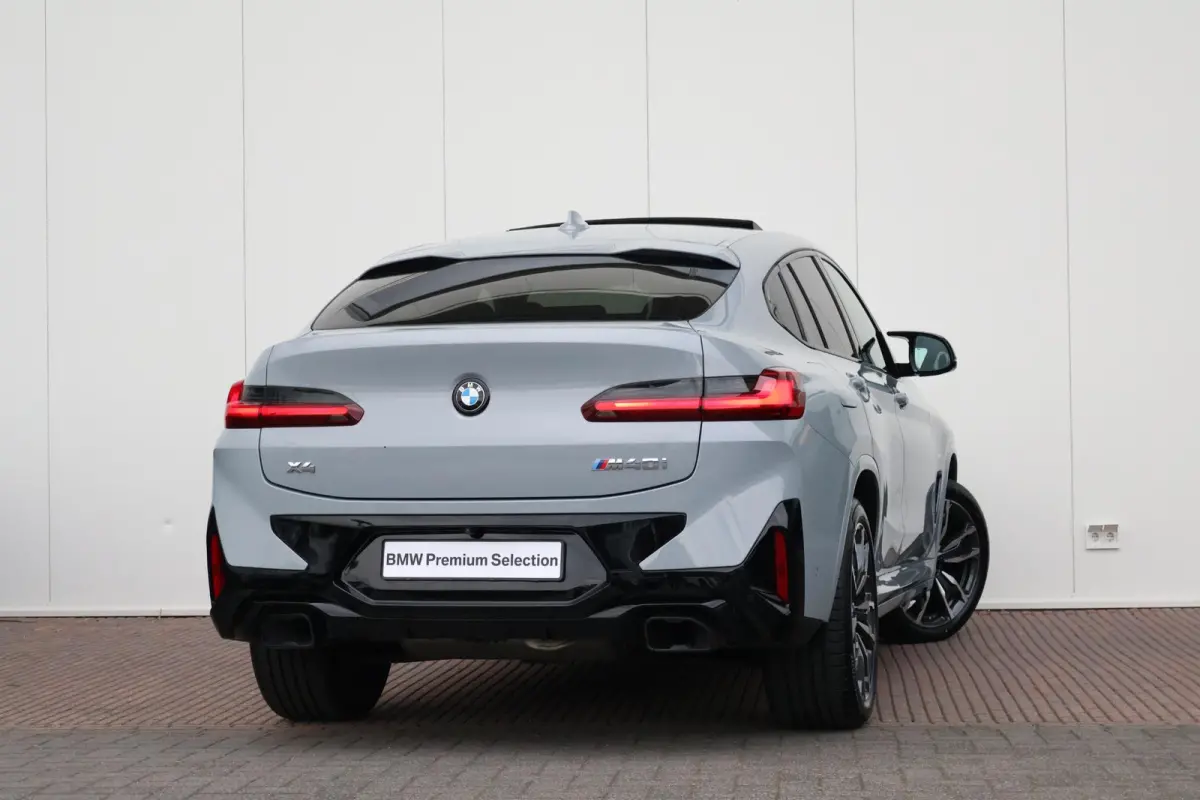 M40i High Executive | Panorama Dak | trekhaak | Elektr. Stoelen | Laserlight | Driving Assistant Professional | Harman Kardon | Verwarmde Stoelen Voor/Achter | Verwarmd Stuurwiel | Head-Up |