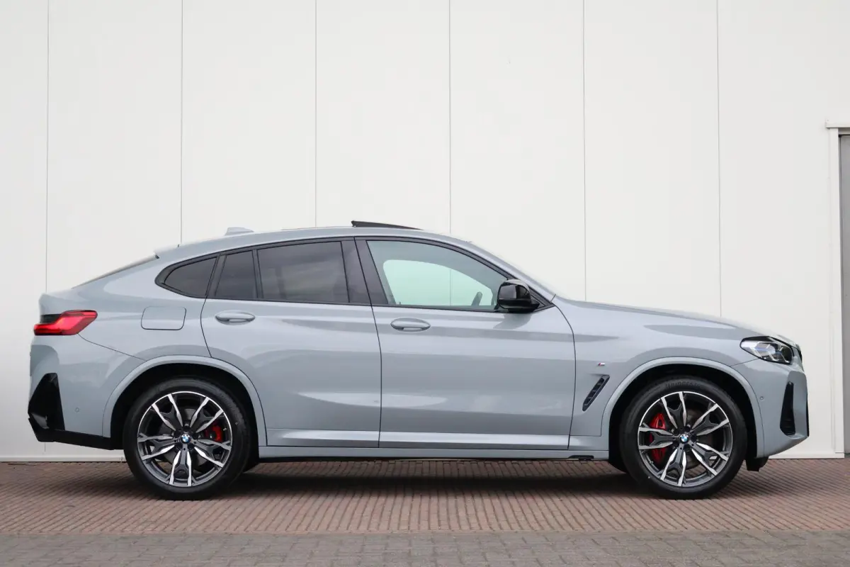 M40i High Executive | Panorama Dak | trekhaak | Elektr. Stoelen | Laserlight | Driving Assistant Professional | Harman Kardon | Verwarmde Stoelen Voor/Achter | Verwarmd Stuurwiel | Head-Up |