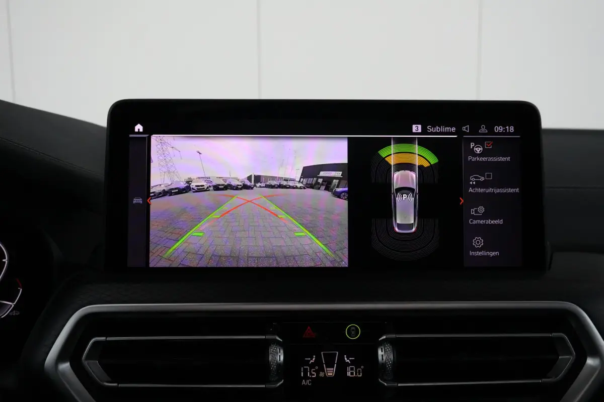 M40i High Executive | Panorama Dak | trekhaak | Elektr. Stoelen | Laserlight | Driving Assistant Professional | Harman Kardon | Verwarmde Stoelen Voor/Achter | Verwarmd Stuurwiel | Head-Up |
