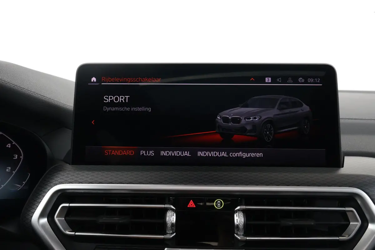 M40i High Executive | Panorama Dak | trekhaak | Elektr. Stoelen | Laserlight | Driving Assistant Professional | Harman Kardon | Verwarmde Stoelen Voor/Achter | Verwarmd Stuurwiel | Head-Up |