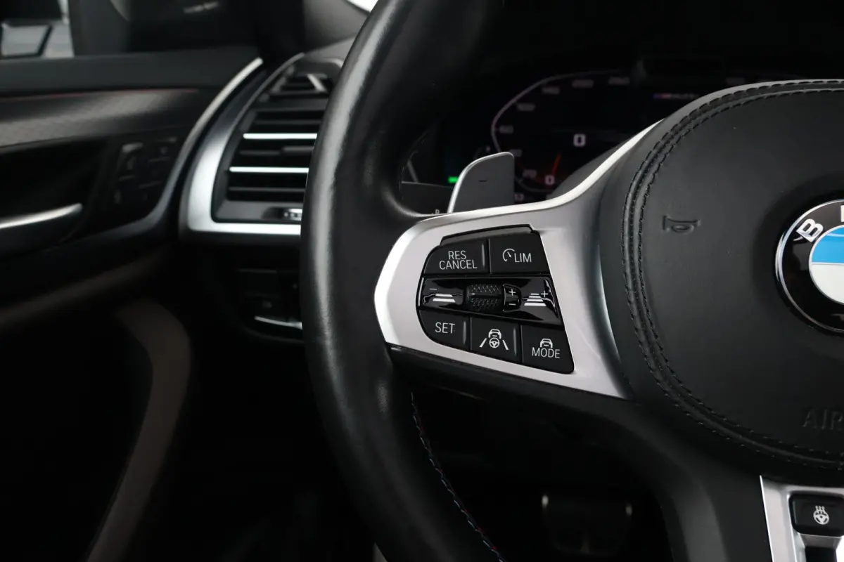 M40i High Executive | Panorama Dak | trekhaak | Elektr. Stoelen | Laserlight | Driving Assistant Professional | Harman Kardon | Verwarmde Stoelen Voor/Achter | Verwarmd Stuurwiel | Head-Up |