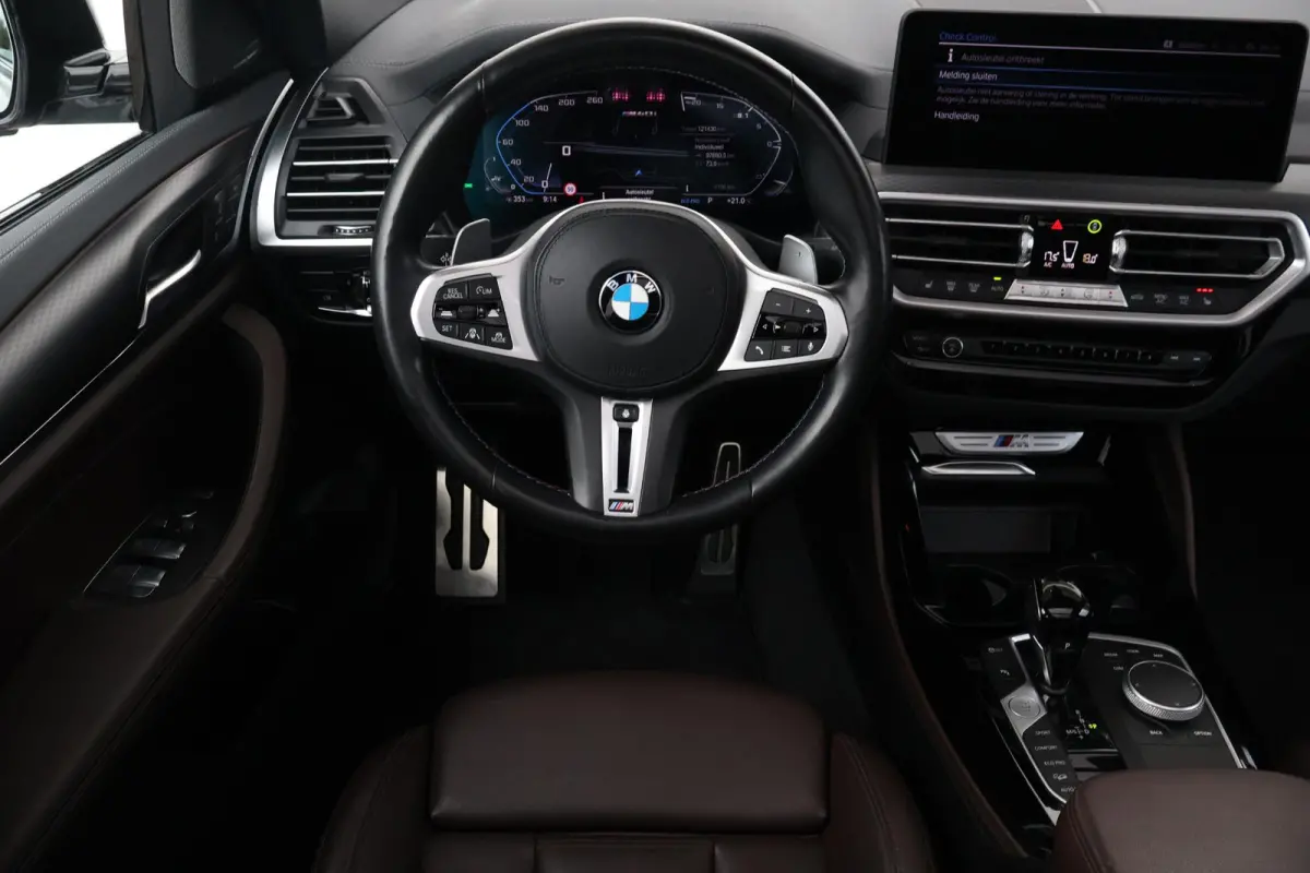 M40i High Executive | Panorama Dak | trekhaak | Elektr. Stoelen | Laserlight | Driving Assistant Professional | Harman Kardon | Verwarmde Stoelen Voor/Achter | Verwarmd Stuurwiel | Head-Up |