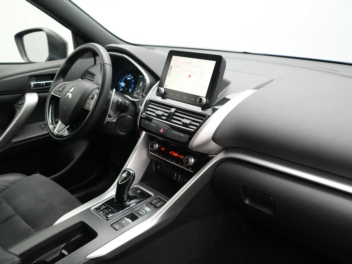 2.4 Black Edition PHEV 177pk Dealer O.H | 360 Camera | Adaptive Cruise | Alcantara Sportstoelen & Stuur Verwarmd | Keyless | Navigatie Via TomTom | 18" L.M | DAB | Plug In Hybrid |