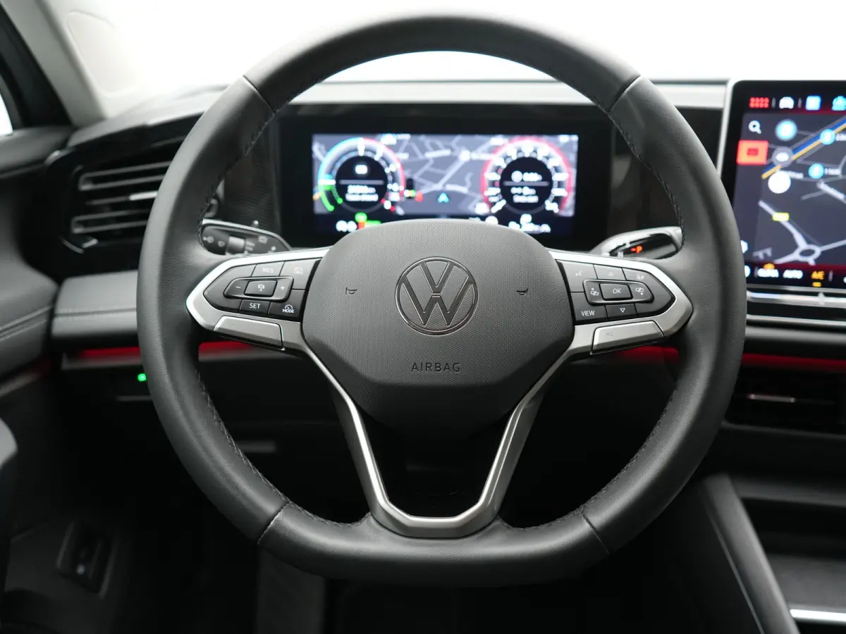 1.5 eHybrid PHEV 204pk | Trekhaak Af Fabriek | Adaptive Cruise | Camera | Sportstoelen Verwarmd | BLIS | Sfeerverlichting | Stuurverwarming | Apple Carplay | IQ Drive | Navigatie | Virtual |