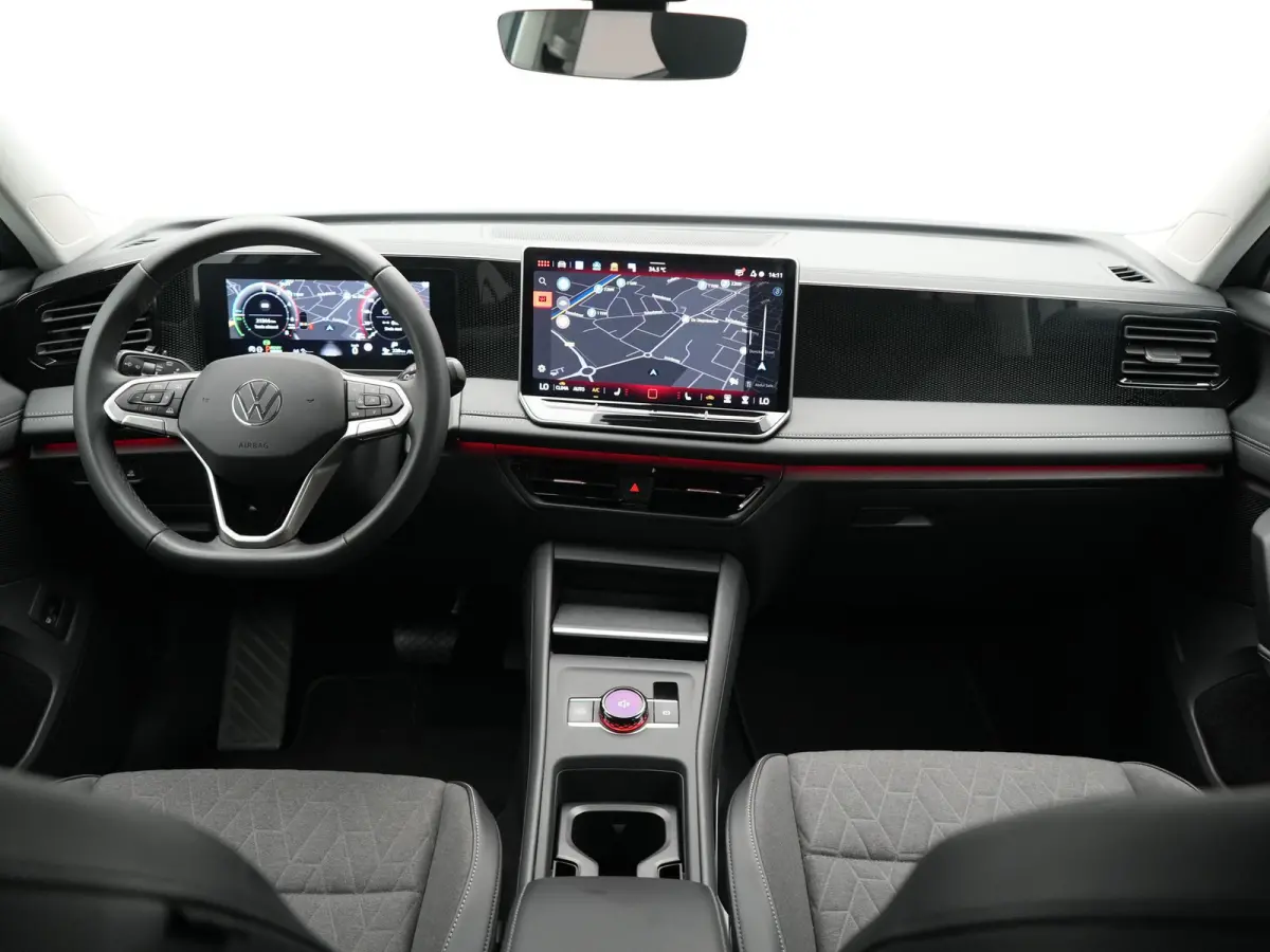 1.5 eHybrid PHEV 204pk | Trekhaak Af Fabriek | Adaptive Cruise | Camera | Sportstoelen Verwarmd | BLIS | Sfeerverlichting | Stuurverwarming | Apple Carplay | IQ Drive | Navigatie | Virtual |