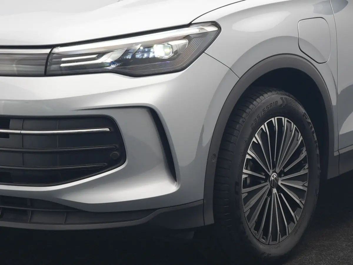 1.5 eHybrid PHEV 204pk | Trekhaak Af Fabriek | Adaptive Cruise | Camera | Sportstoelen Verwarmd | BLIS | Sfeerverlichting | Stuurverwarming | Apple Carplay | IQ Drive | Navigatie | Virtual |