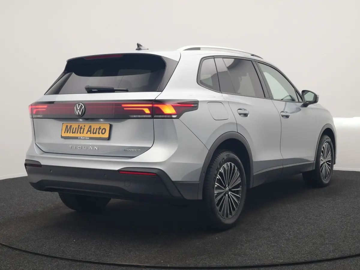 1.5 eHybrid PHEV 204pk | Trekhaak Af Fabriek | Adaptive Cruise | Camera | Sportstoelen Verwarmd | BLIS | Sfeerverlichting | Stuurverwarming | Apple Carplay | IQ Drive | Navigatie | Virtual |