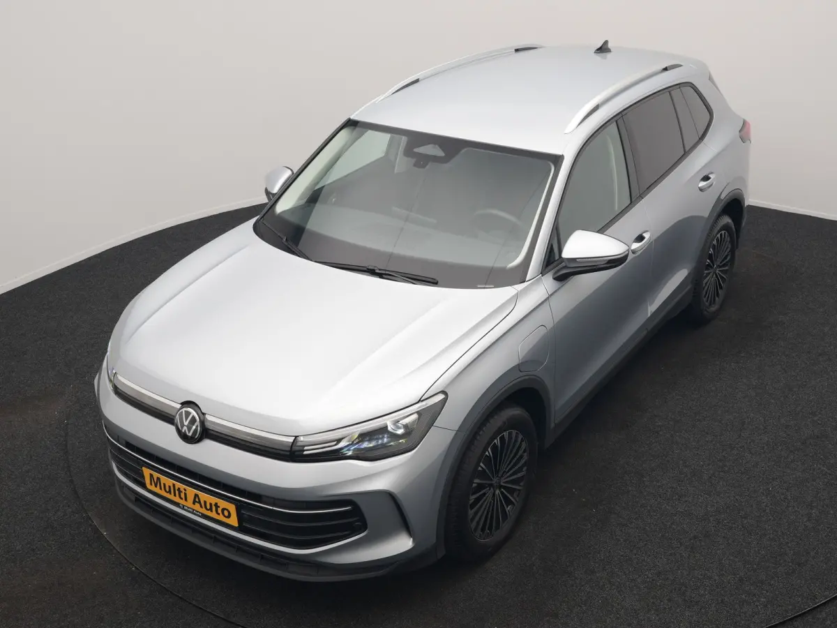 1.5 eHybrid PHEV 204pk | Trekhaak Af Fabriek | Adaptive Cruise | Camera | Sportstoelen Verwarmd | BLIS | Sfeerverlichting | Stuurverwarming | Apple Carplay | IQ Drive | Navigatie | Virtual |