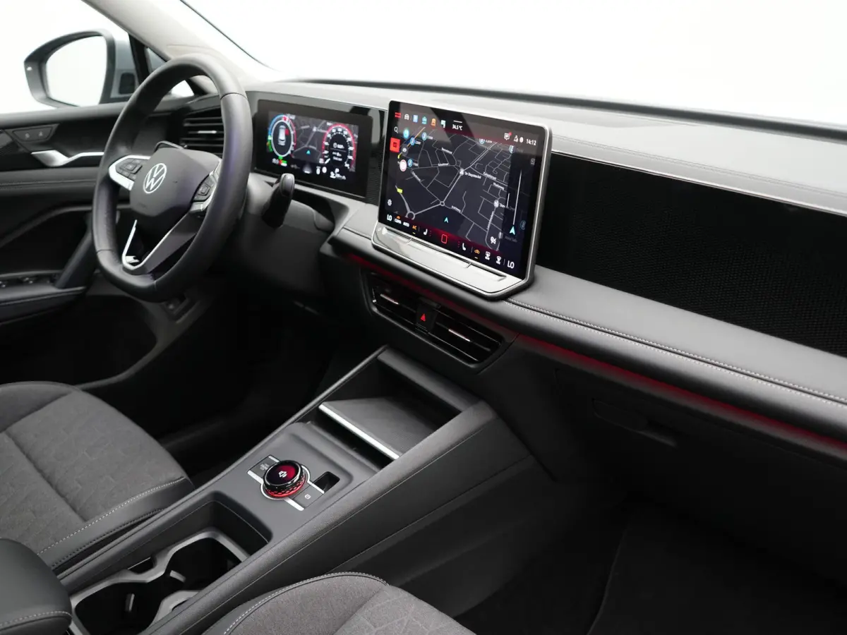 1.5 eHybrid PHEV 204pk | Trekhaak Af Fabriek | Adaptive Cruise | Camera | Sportstoelen Verwarmd | BLIS | Sfeerverlichting | Stuurverwarming | Apple Carplay | IQ Drive | Navigatie | Virtual |