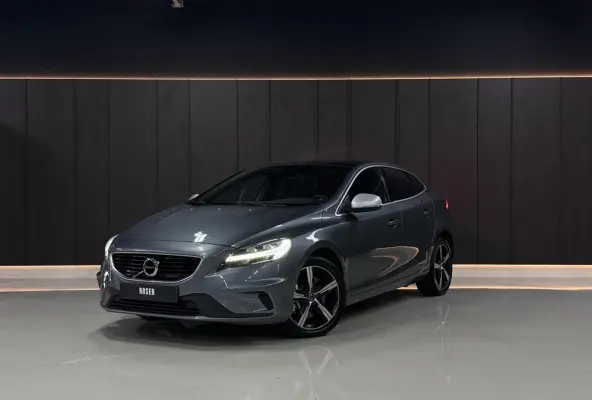 1.5 T3 R-Design|PANO|KEYLESS|A.CAM|LED|HK|STOELVM