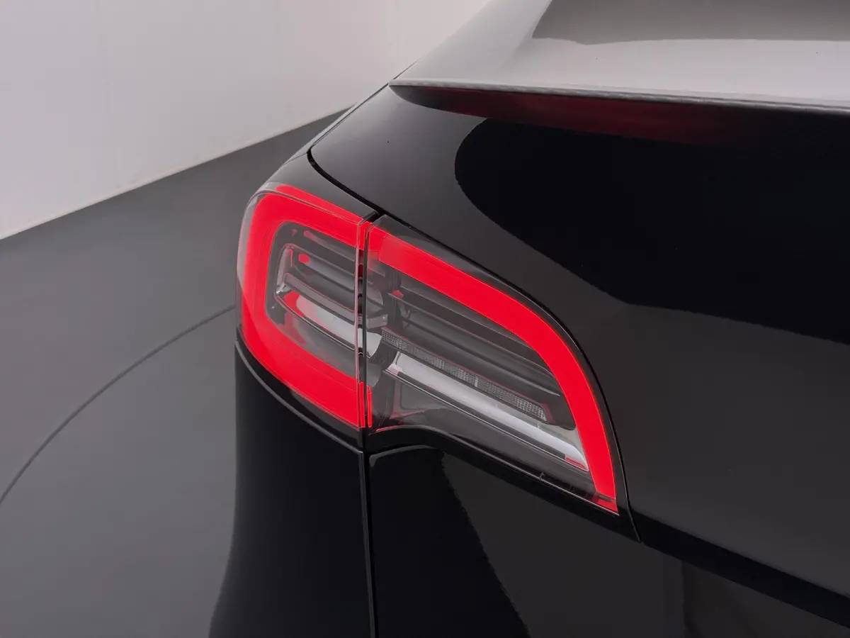 Performance AWD 75 kWh RIJKLAAR GELEVERD | 12 MND BOVAG GARANTIE | TESLA GARANTIE ACCU + AANDRIJFLIJN T/M 03-2031/ 240.000KM|