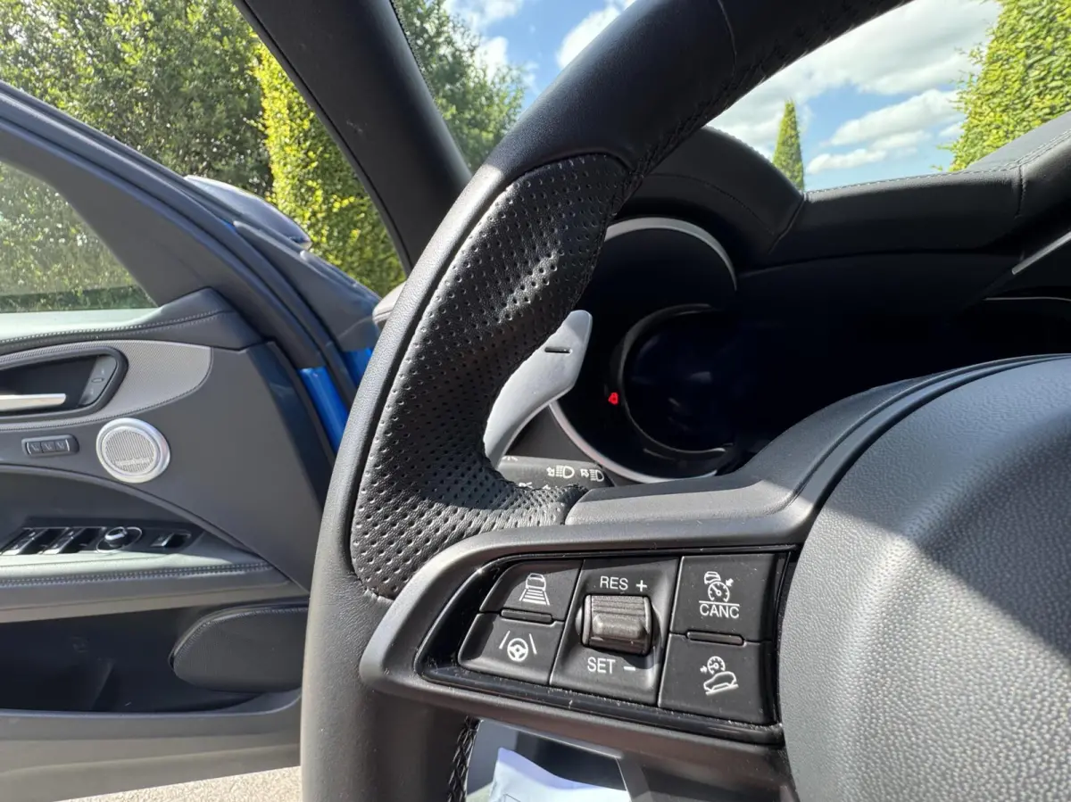 2.0 T Q4 Veloce My24, Pano,21 inch VOL!!